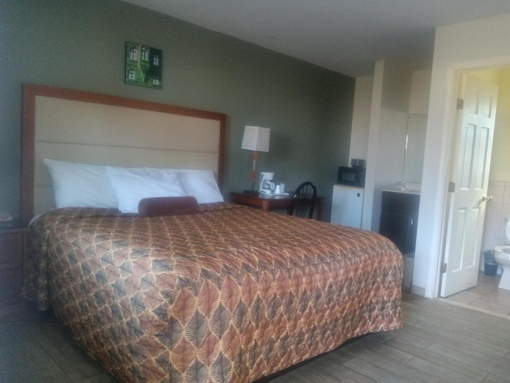 Maple Leaf Motel New Milford Екстер'єр фото