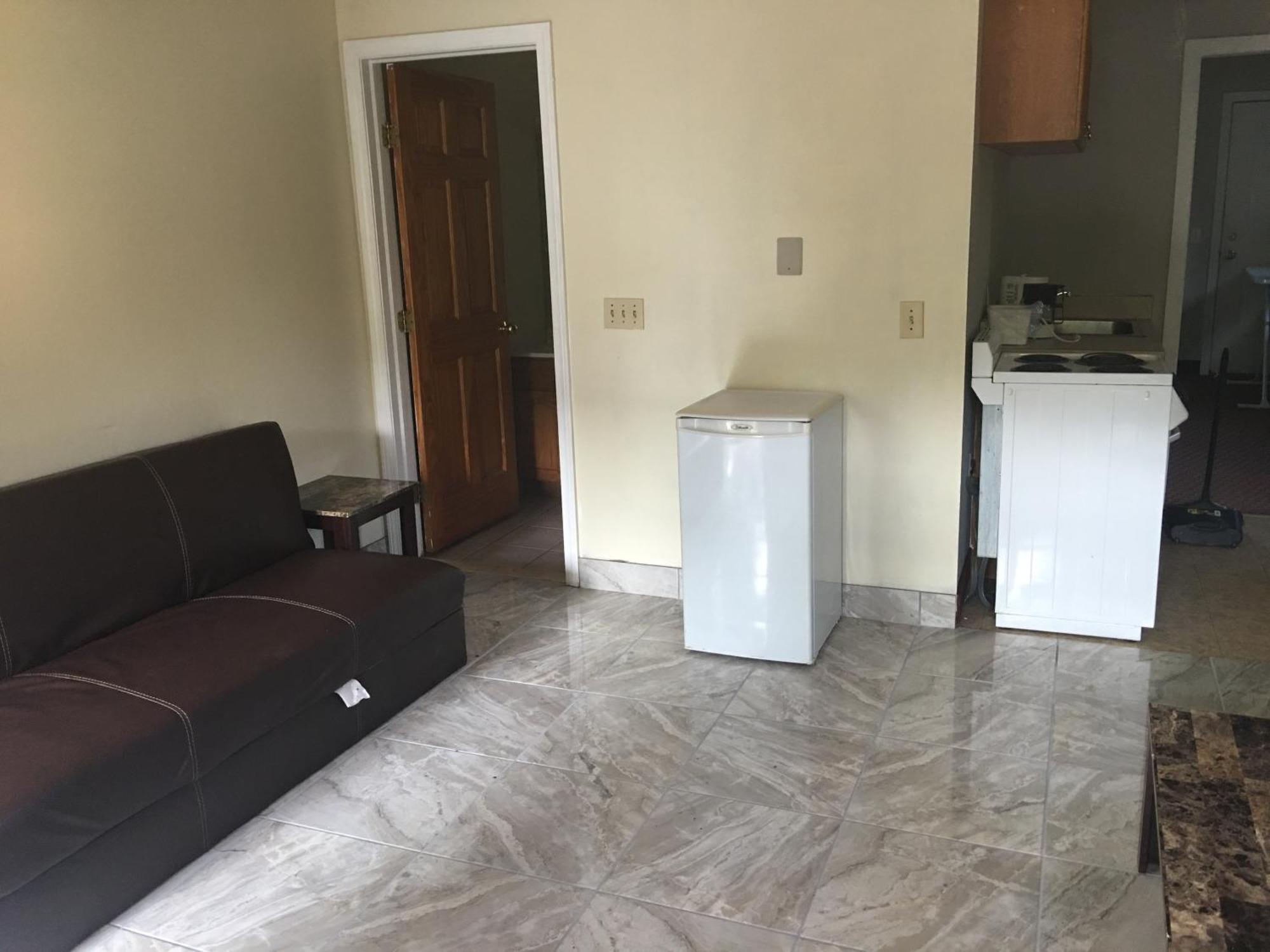 Maple Leaf Motel New Milford Екстер'єр фото