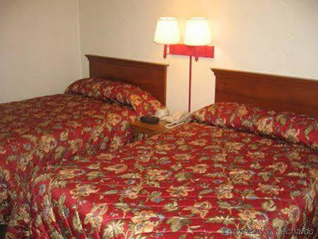 Maple Leaf Motel New Milford Екстер'єр фото